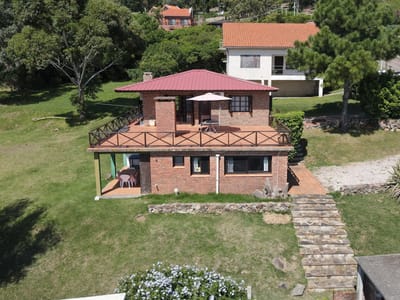 CASA CERRO SAN ANTONIO MALDONADO LA ESPERANZA CA102214  3 DORMITORIOS 2 BAÑOS
