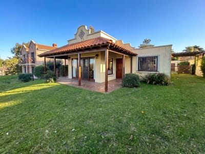 CASA SAN FRANCISCO MALDONADO CALELLA CA200112  3 DORMITORIOS 3 BAÑOS