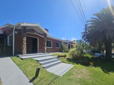 CASA SAN FRANCISCO MALDONADO LOS PAPES CA200120  2 DORMITORIOS 2 BAÑOS