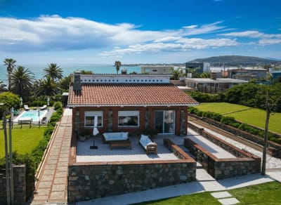 CASA PUNTA COLORADA MALDONADO EL FARO CA200295  5 DORMITORIOS 5 BAÑOS