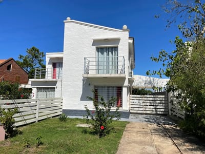 CASA SAN FRANCISCO MALDONADO FILIPINAS II CA200559  3 DORMITORIOS 2 BAÑOS