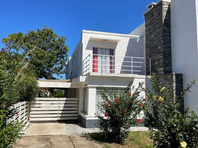 CASA SAN FRANCISCO MALDONADO FILIPINAS I CA200560  3 DORMITORIOS 2 BAÑOS