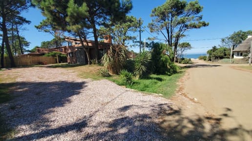 CASA SAN FRANCISCO MALDONADO GALICIA CELTA 2 CA201292  3 DORMITORIOS 2 BAÑOS