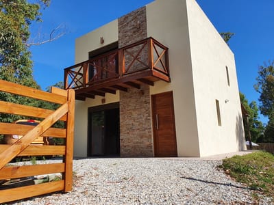 CASA PUNTA COLORADA MALDONADO PASÍTEA CA201418  2 DORMITORIOS 1 BAÑOS