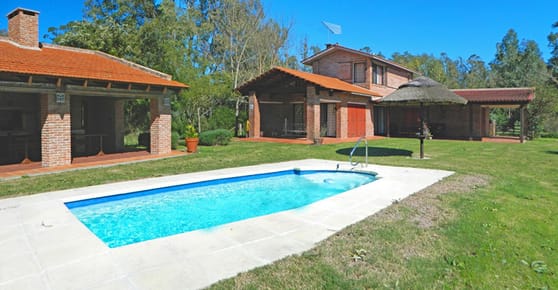 CASA BELLA VISTA MALDONADO ITACUMBU CA300005  3 DORMITORIOS 2 BAÑOS