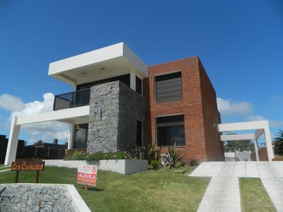 CASA PUNTA FRIA MALDONADO LOS CUÑADOS II CA501019  2 DORMITORIOS 2 BAÑOS