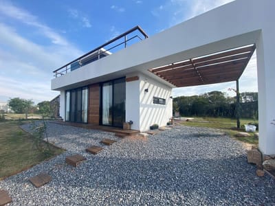 CASA PUNTA COLORADA MALDONADO KIMÉ CA501256  2 DORMITORIOS 2 BAÑOS
