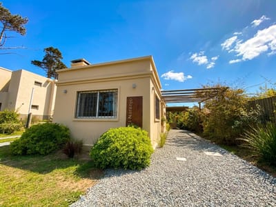 CASA PUNTA COLORADA MALDONADO EL NARANJO CA501409  3 DORMITORIOS 2 BAÑOS