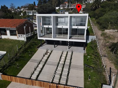 CASA CERRO SAN ANTONIO MALDONADO ALTOS DEL MAR CA501808  3 DORMITORIOS 3 BAÑOS