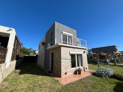 CASA PUNTA COLORADA MALDONADO JASPE CA501993  2 DORMITORIOS 2 BAÑOS