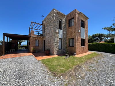 CASA SAN FRANCISCO MALDONADO MAJAI CA502023  3 DORMITORIOS 2 BAÑOS
