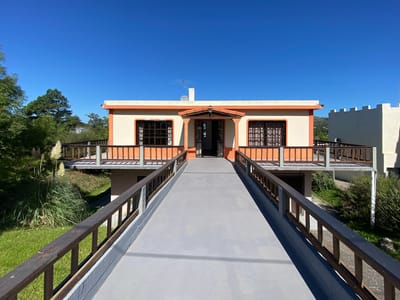 CASA PUEBLO OBRERO MALDONADO PRINCESA CA502112  3 DORMITORIOS 3 BAÑOS