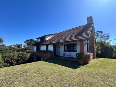CASA SOLIS MALDONADO BARILOCHE CA502506  2 DORMITORIOS 2 BAÑOS