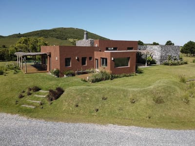 CASA PUNTA NEGRA MALDONADO CORVETTE CA502809  4 DORMITORIOS 5 BAÑOS
