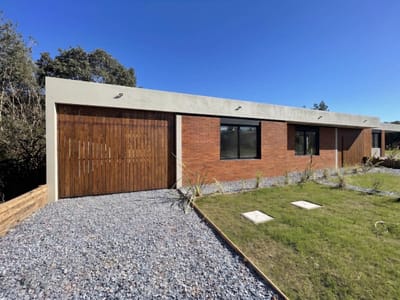 CASA PUNTA COLORADA MALDONADO HÉRONS II CA502868  3 DORMITORIOS 2 BAÑOS