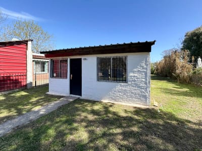 CASA PLAYA GRANDE MALDONADO LA CASITA CA503098  2 DORMITORIOS 1 BAÑOS