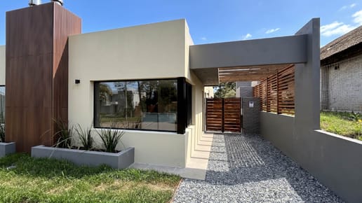 CASA SAN FRANCISCO MALDONADO BISCAYZACÚ CA503119  3 DORMITORIOS 2 BAÑOS