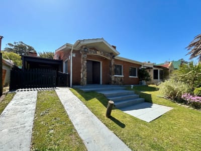 CASA SAN FRANCISCO MALDONADO LA CHARQUEADA CA503138  2 DORMITORIOS 2 BAÑOS