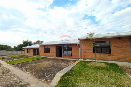 Chalet - Alquiler - Luque, Central, Paraguay