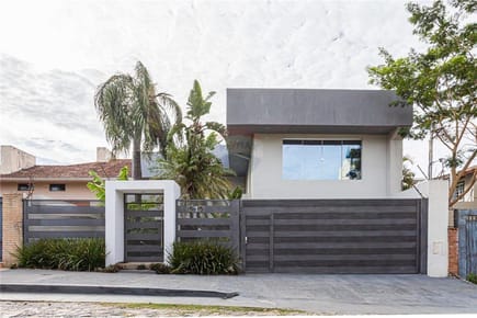 RESIDENCIA PREMIUM A ESTRENAR EN BO. MBURUCUYA. ASUNCION