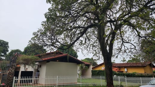 VENDO RESIDENCIA EN ÁREA 1!! UBICACIÓN ÚNICA!!