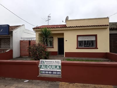 Casa en alquiler c/ cochera en Sayago