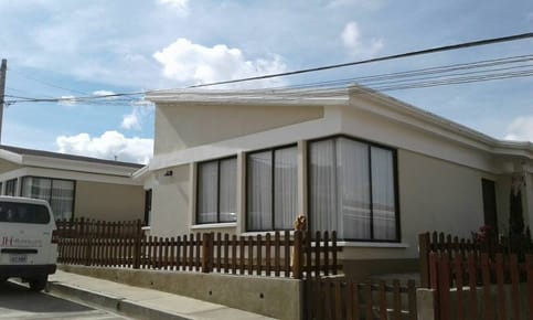 CASA AMOBLADA EN ALQUILER LOMAS DE ACHUMANI