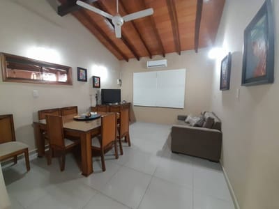 HERMOSA CASA EN VENTA-FERNANDO DE LA MORA
