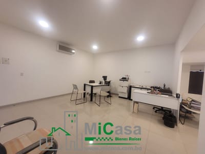 Área Comercial en venta ideal para oficina administrativa o comercial