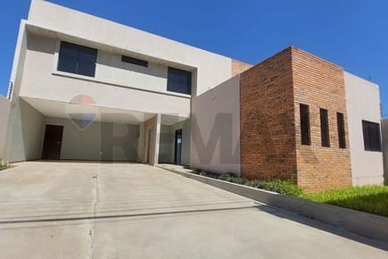 Casa - Venta - Luque, Central, Paraguay