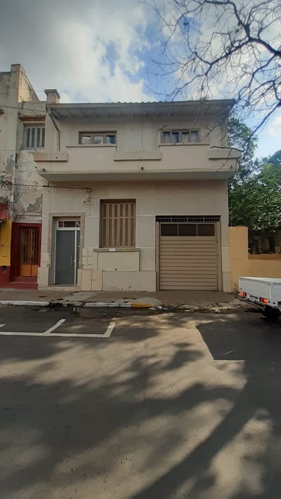 AMPLIO EDIFICIO EN VENTA