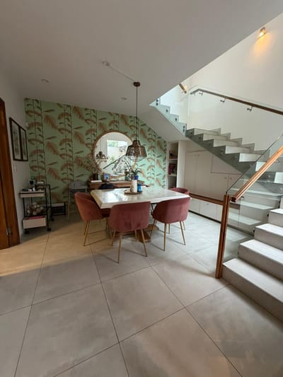ALQUILO HERMOSO TRIPLEX EN YCUÁ SATI - ZONA GOETHE