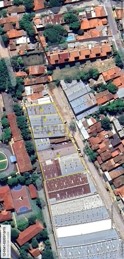Vendo Propiedad estratégica con Depósitos y Oficinas en Las Mercedes