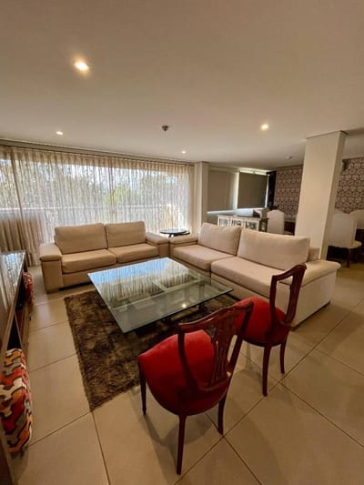 VENDO AMPLIO DPTO EN EL CONDOMINIO BALKONIA