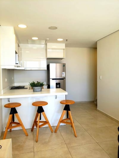 ÁNCORA SANTA TERESA – Departamento Amoblado de 1 Dormitorio con Cochera