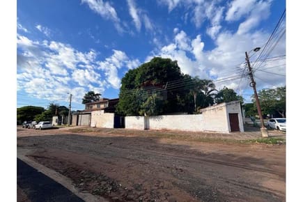 Fernando De La Mora VENDO CASA EN ZONA ESTRATEGICA
