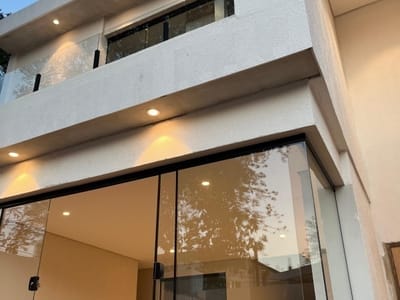 RESIDENCIA DE LUJO BARRIO ALTOS DEL YACHT - LAMBARE