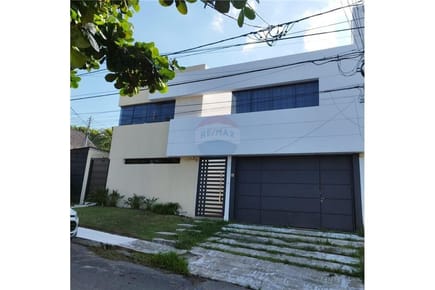 ALQUILO DUPLEX AMOBLADO EN CARMELITAS