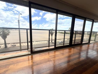 Venta  Apartamento Arrendado  Rambla Pocitos