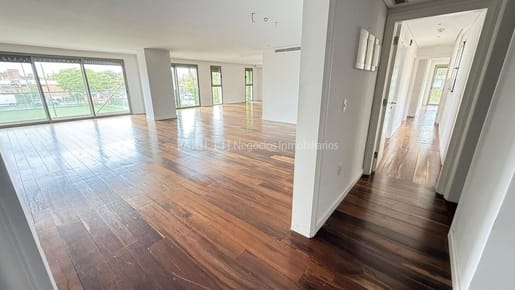 Venta /  Apartamento Carrasco zona Lawn Tennis