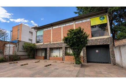 Casa-Venta-Avenida Felix Bogado, San Vicente, Asunción