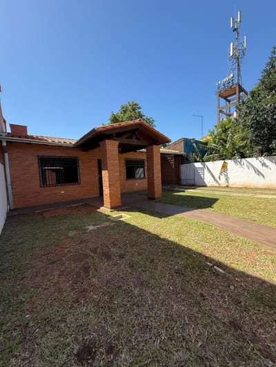CASA EN VENTA – Barrio Virgen de Fátima, San Lorenzo