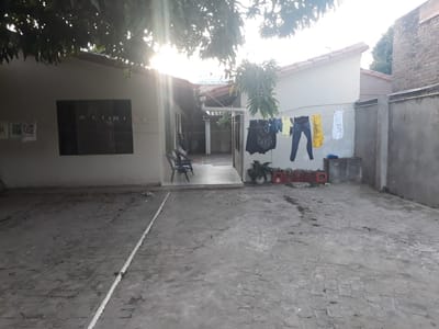 VENDO O ANTICRETICO  casa e