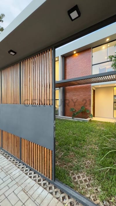 Venta de Casa Dúplex en Luque, Central