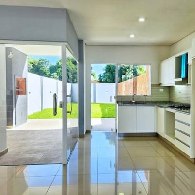 VENDO DUPLEX EN LOMA MERLO, LUQUE