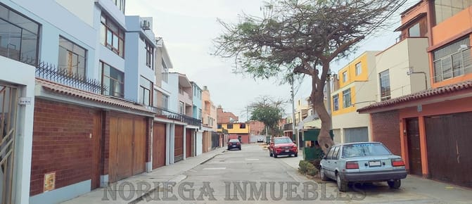 Casa Pueblo Libre 9 Dormmitorios 7 Baños AC:290 m2 US$ 330,000.-