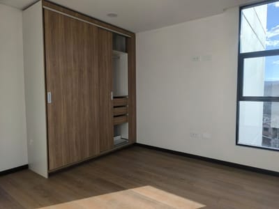 Departamento moderno, nuevo a estrenar  en Anticrético en Achumani