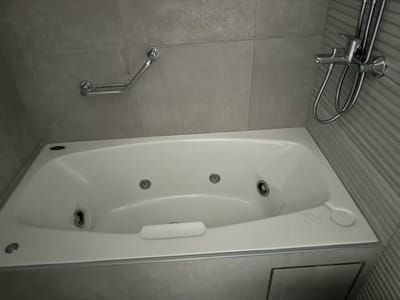 Excelente departamento a estrenar en la Rambla de Punta Carretas.