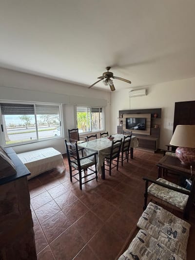 Alquiler de casa en Punta Fría, Piriápolis con 2 dorm y 2 baños
