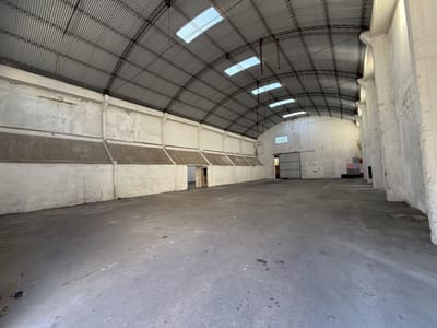Alquiler Local 368 M2 Industrial / Multipropósito